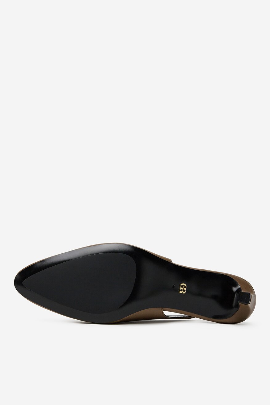 Czółenka skórzane