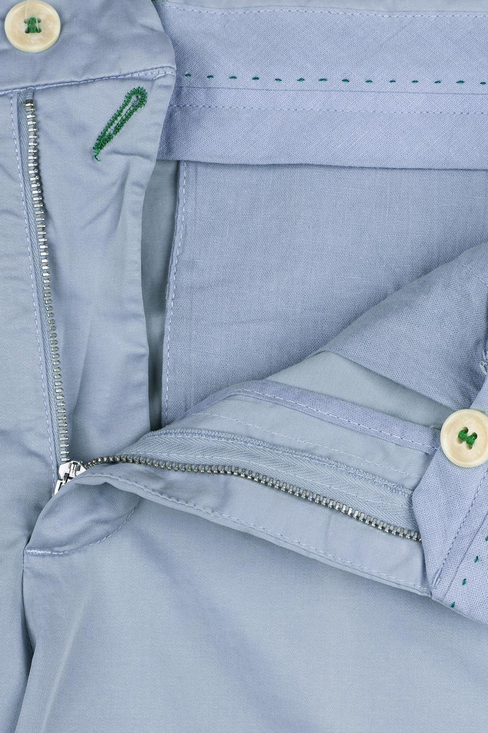 Pantaloni slim albastri uni