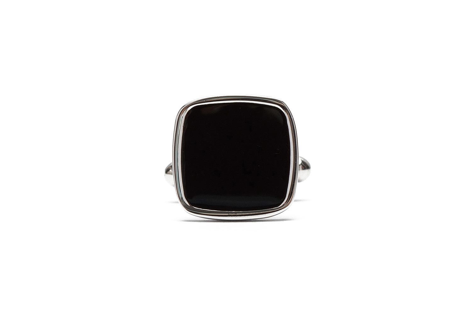 Butoni argintii patrati