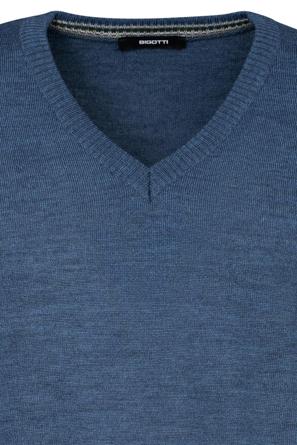 Pulover slim albastru guler in v