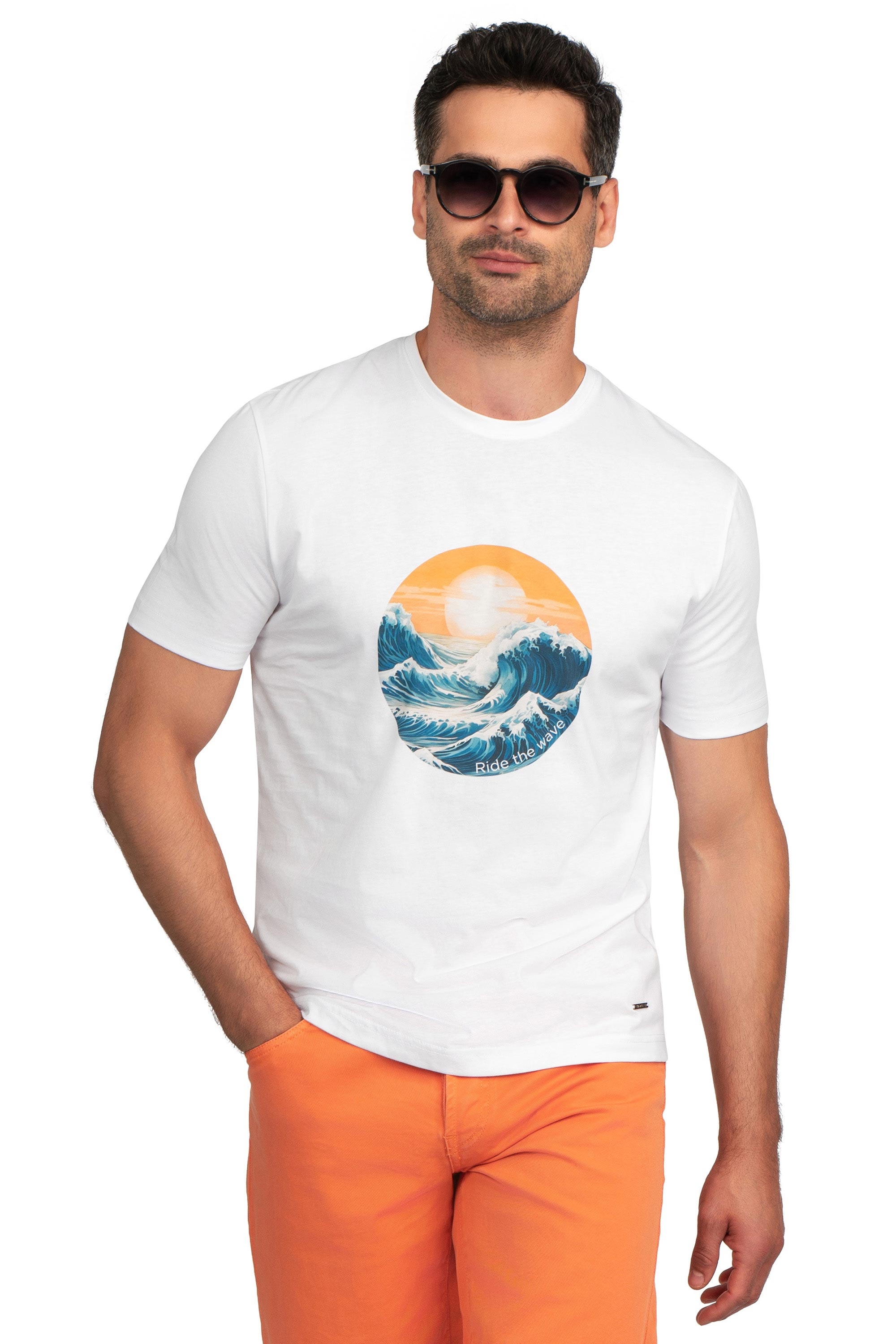 Tricou slim alb print guler rotund