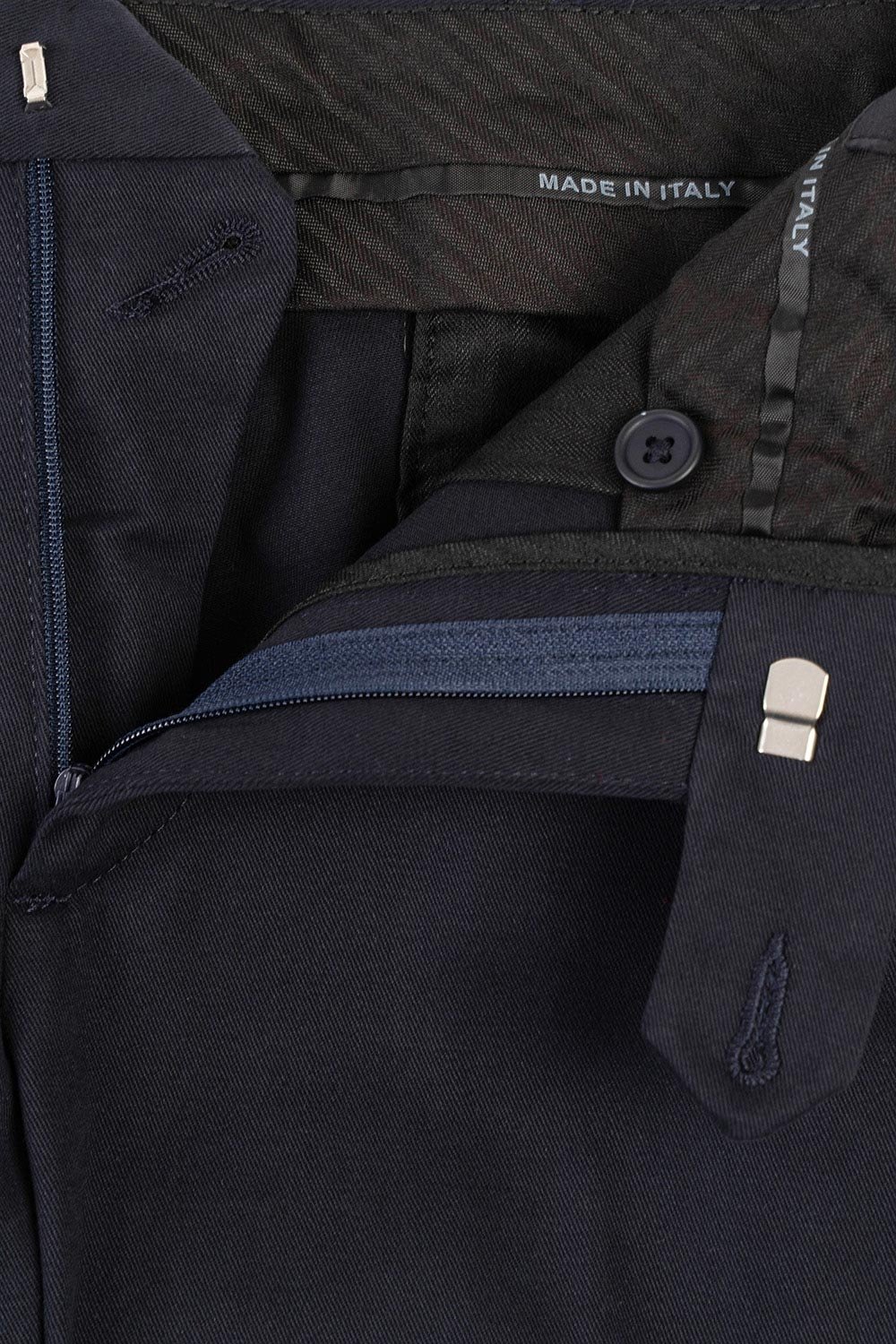 Pantaloni slim bleumarin uni