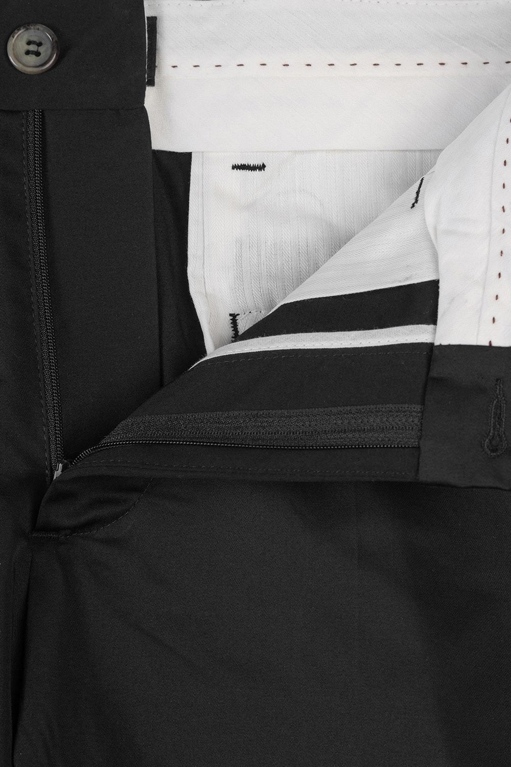 Pantaloni slim negri uni