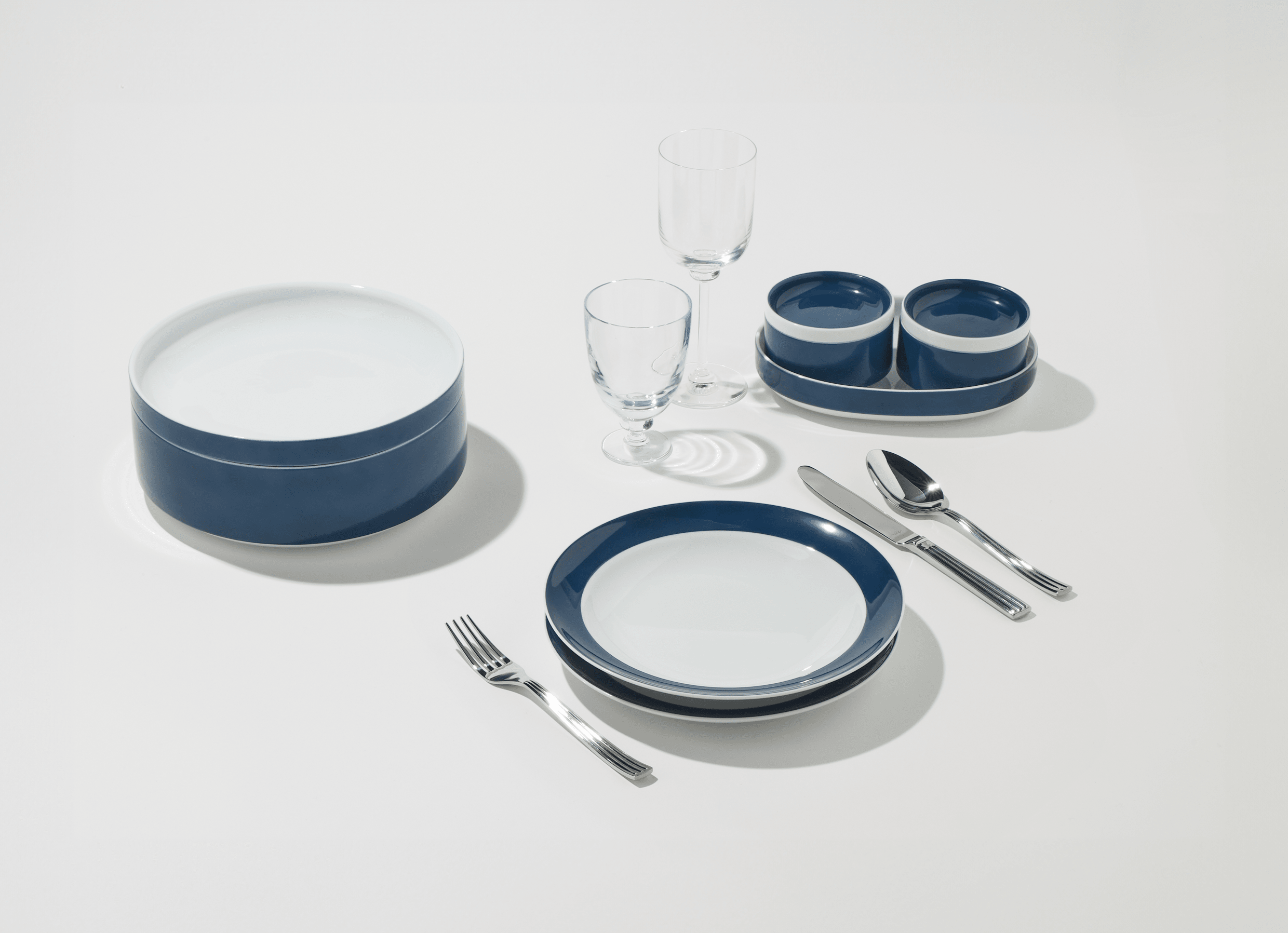 SERVIZIO DA TAVOLA PER 6