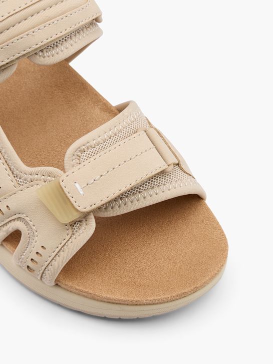 Trekingové sandály