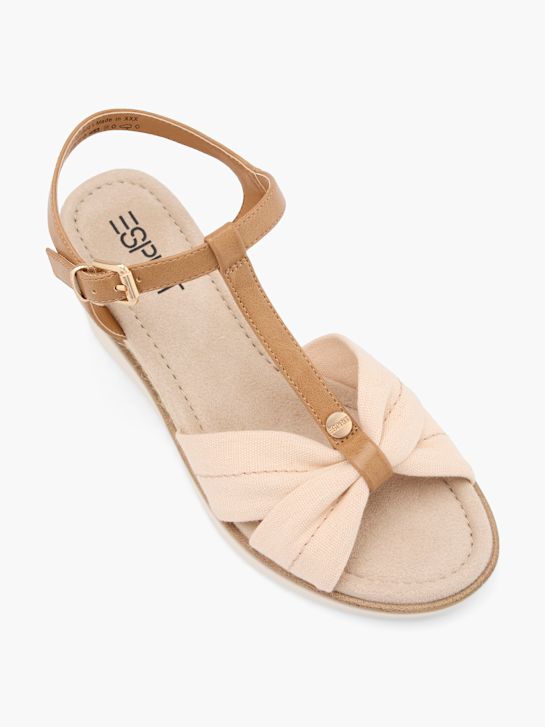 Sandály na podpatku