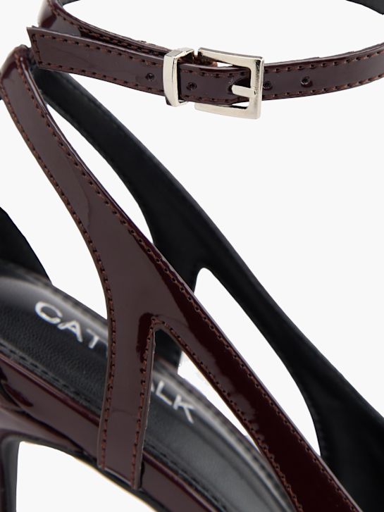 Czółenka z zapięciem