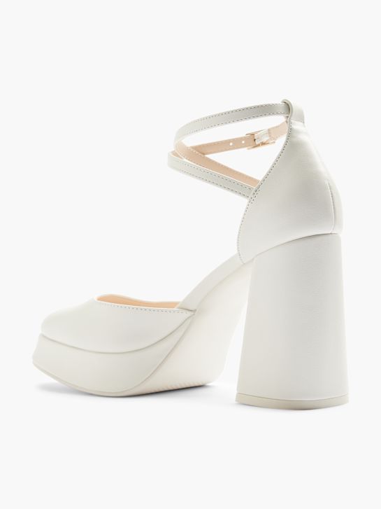 Czółenka z zapięciem