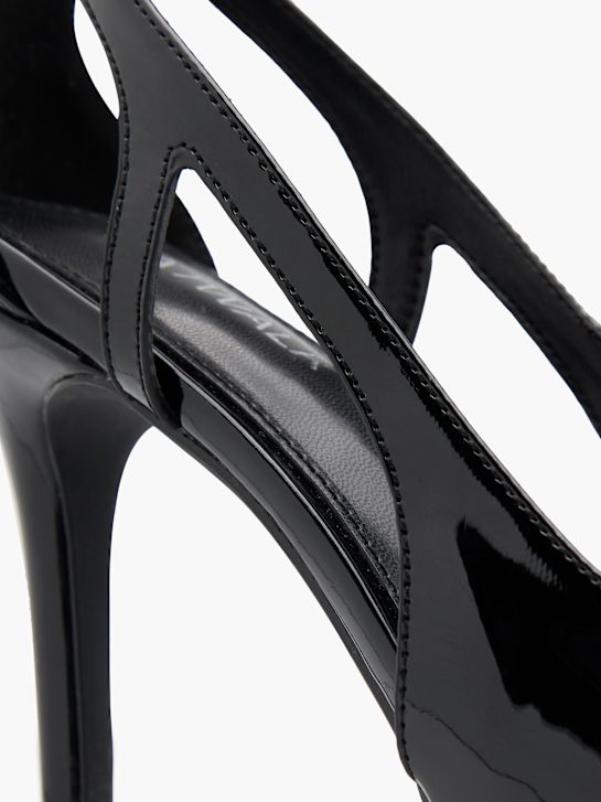 Czółenka z zapięciem