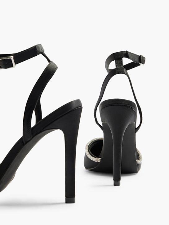 Czółenka z zapięciem