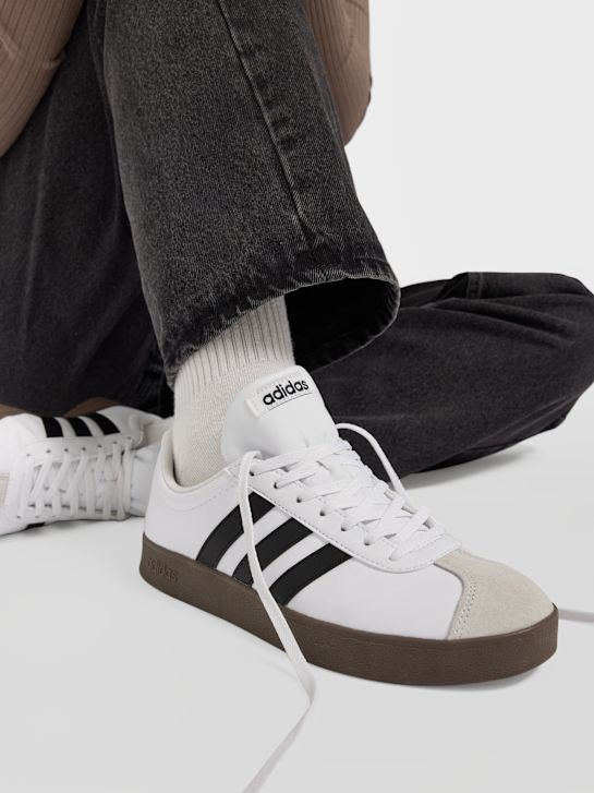 VL COURT BASE Sneakersy