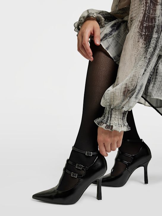 Czółenka z zapięciem