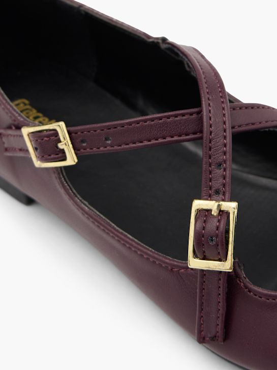 Z cienkimi paskami Baleriny