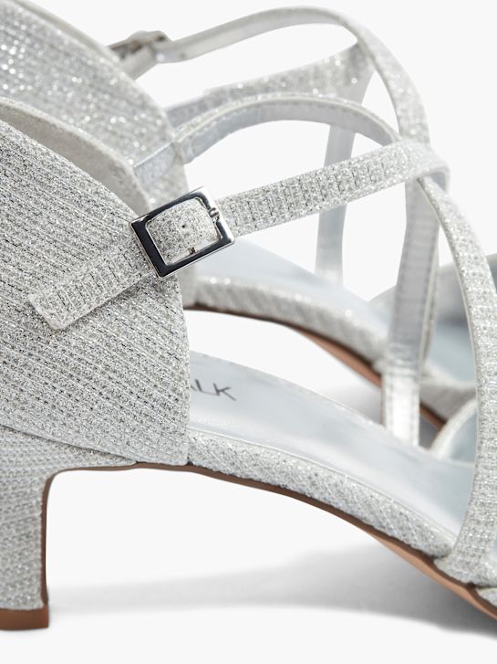 Czółenka z zapięciem