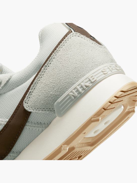 WMNS VENTURE RUNNER Sneakersy