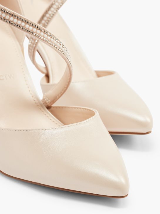 Czółenka z zapięciem