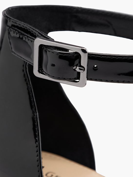 Czółenka z zapięciem