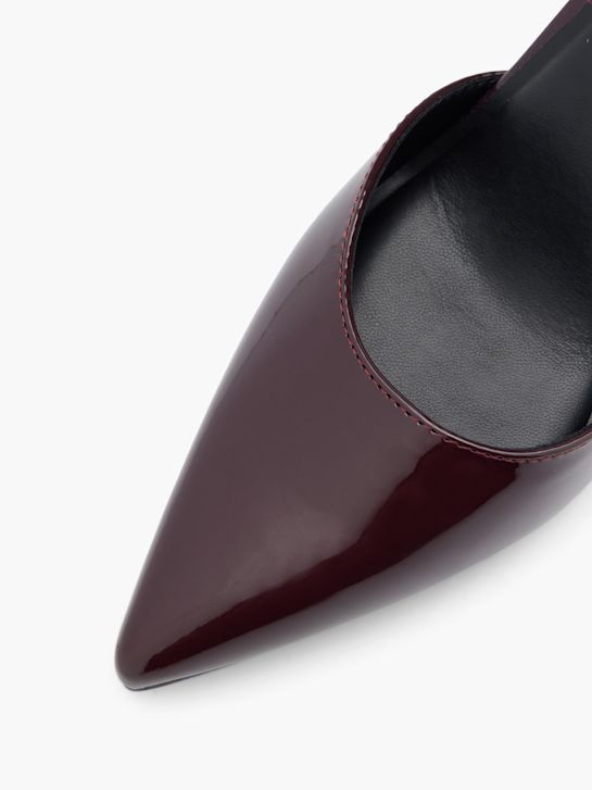 Czółenka z zapięciem