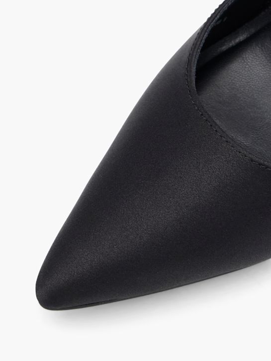 Czółenka z zapięciem