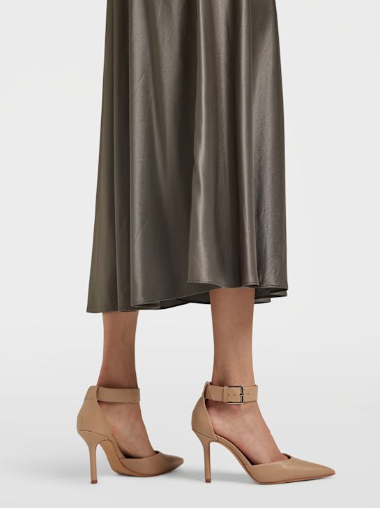 Czółenka z zapięciem