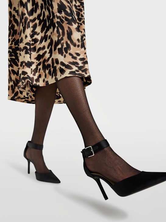 Czółenka z zapięciem