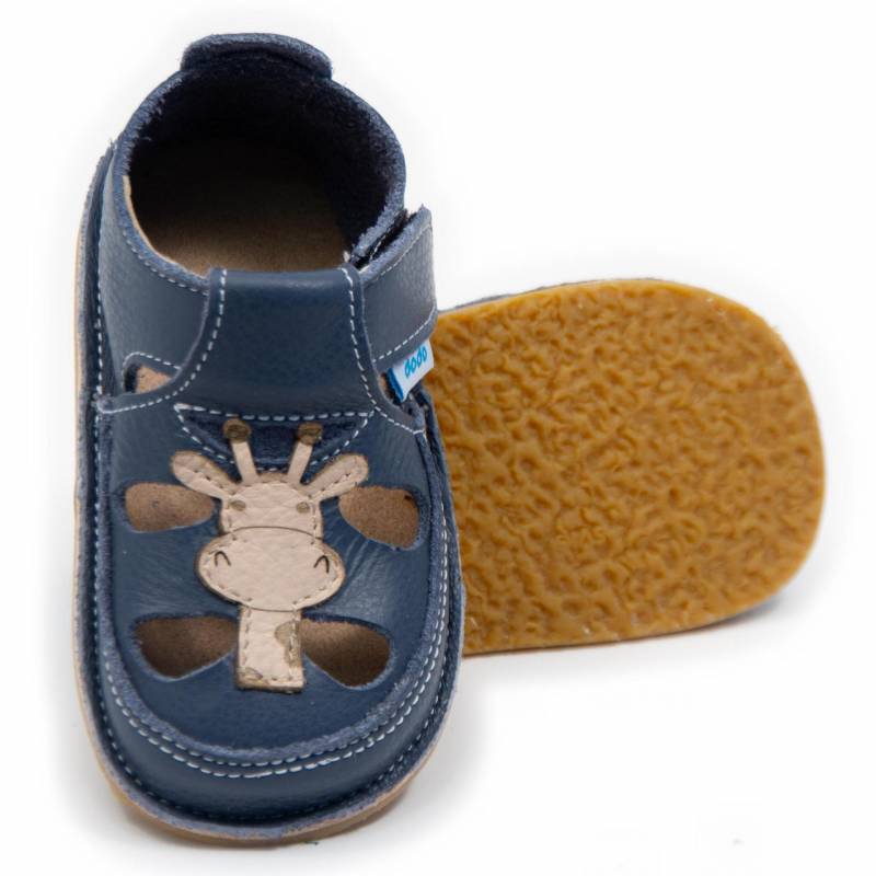 Sanda Giraffe/ Smokey Sky