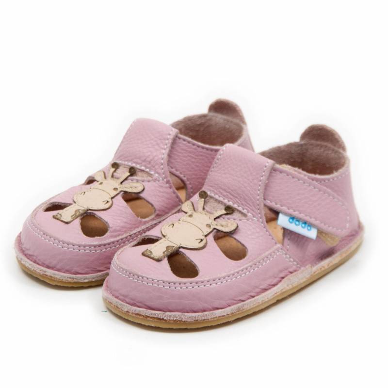 Sanda Giraffe/ Cameo