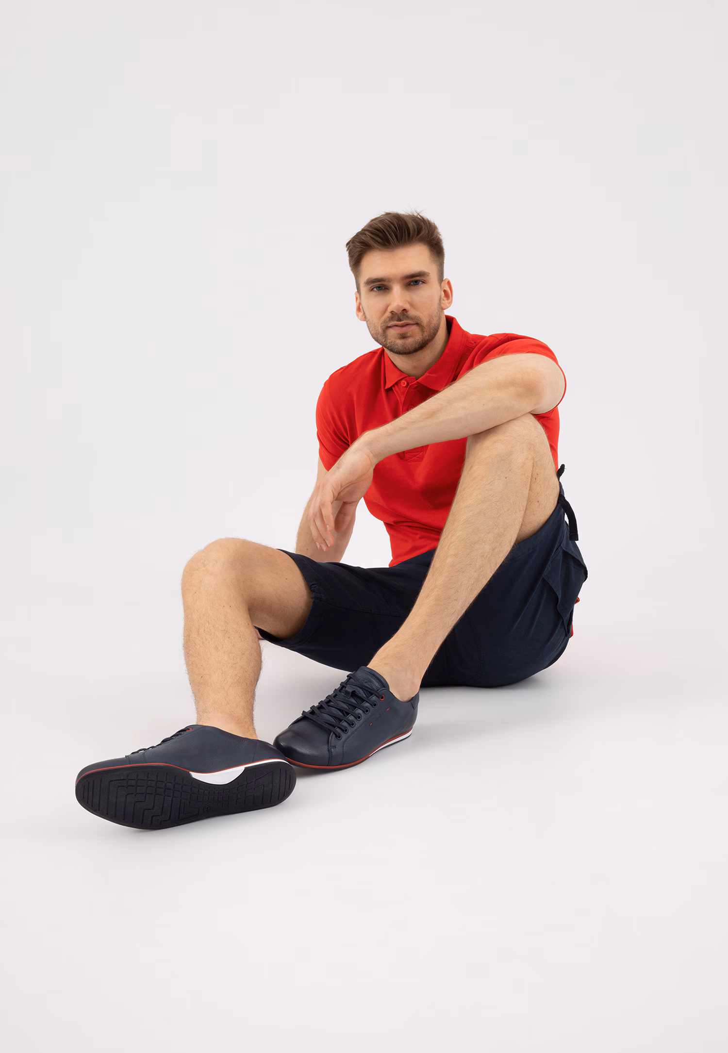 Granatowe sneakersy męskie z dwoiny welurowej