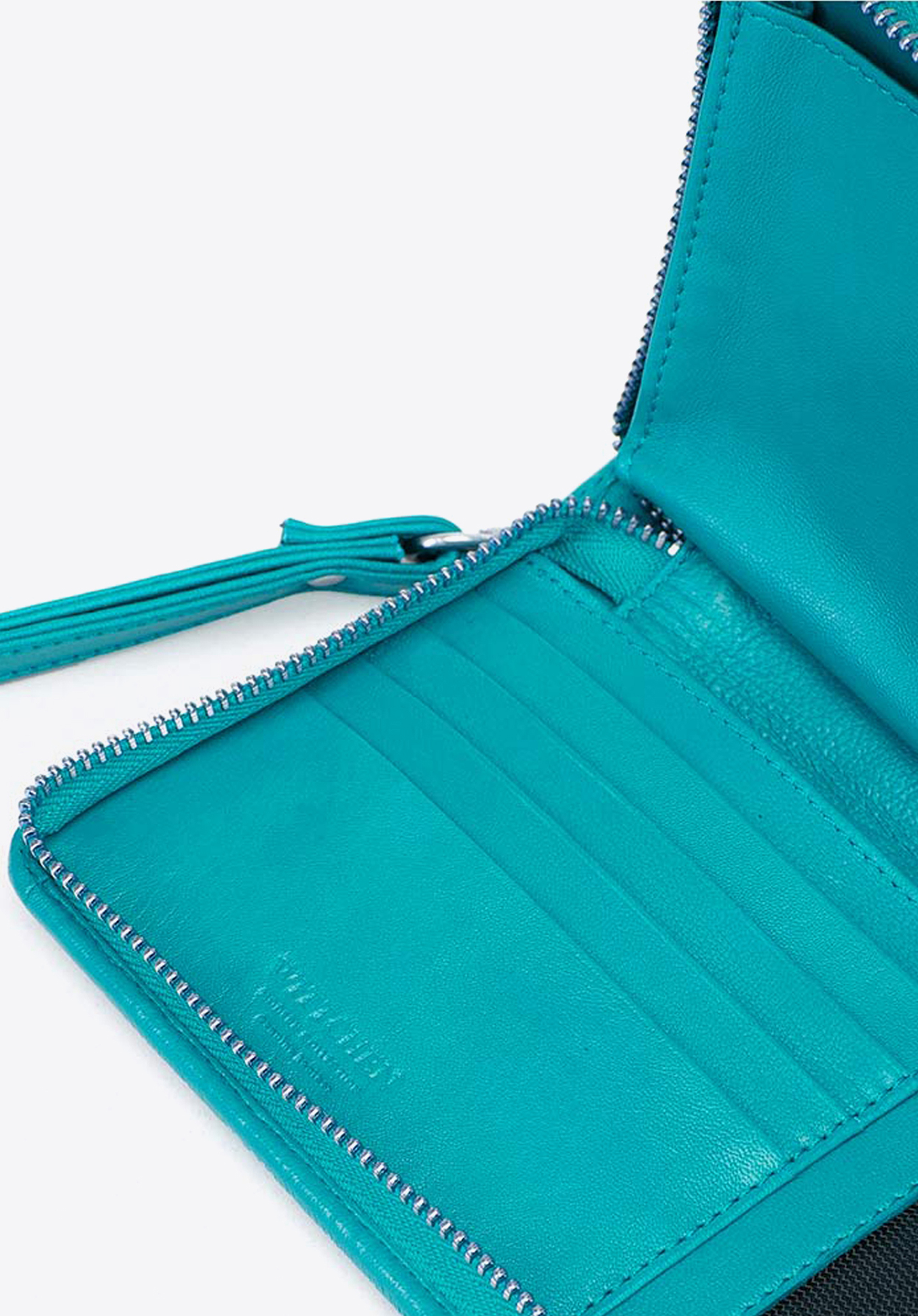 Damski portfel skórzany z kieszenią na telefon