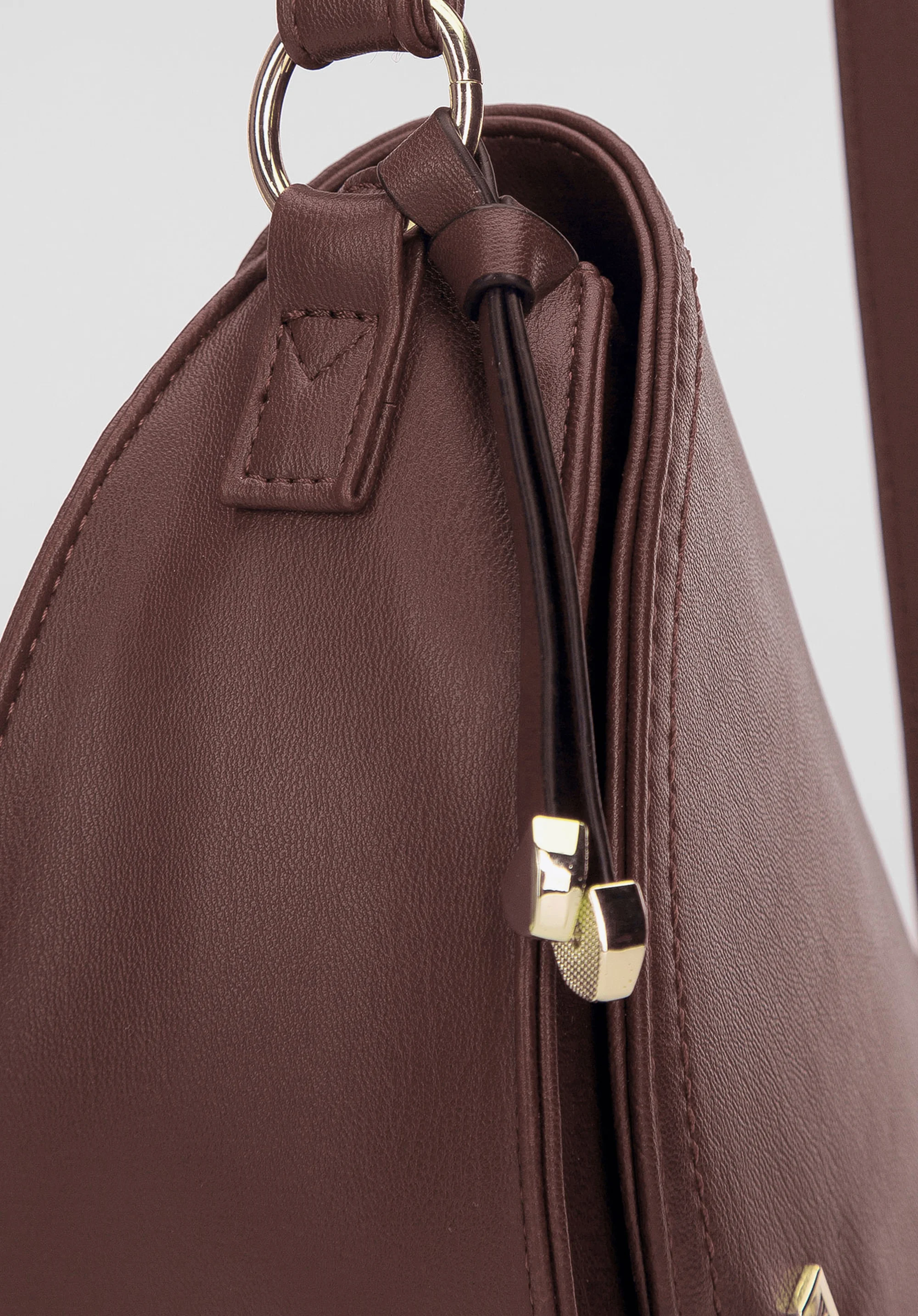 Damska listonoszka z rzemykiem