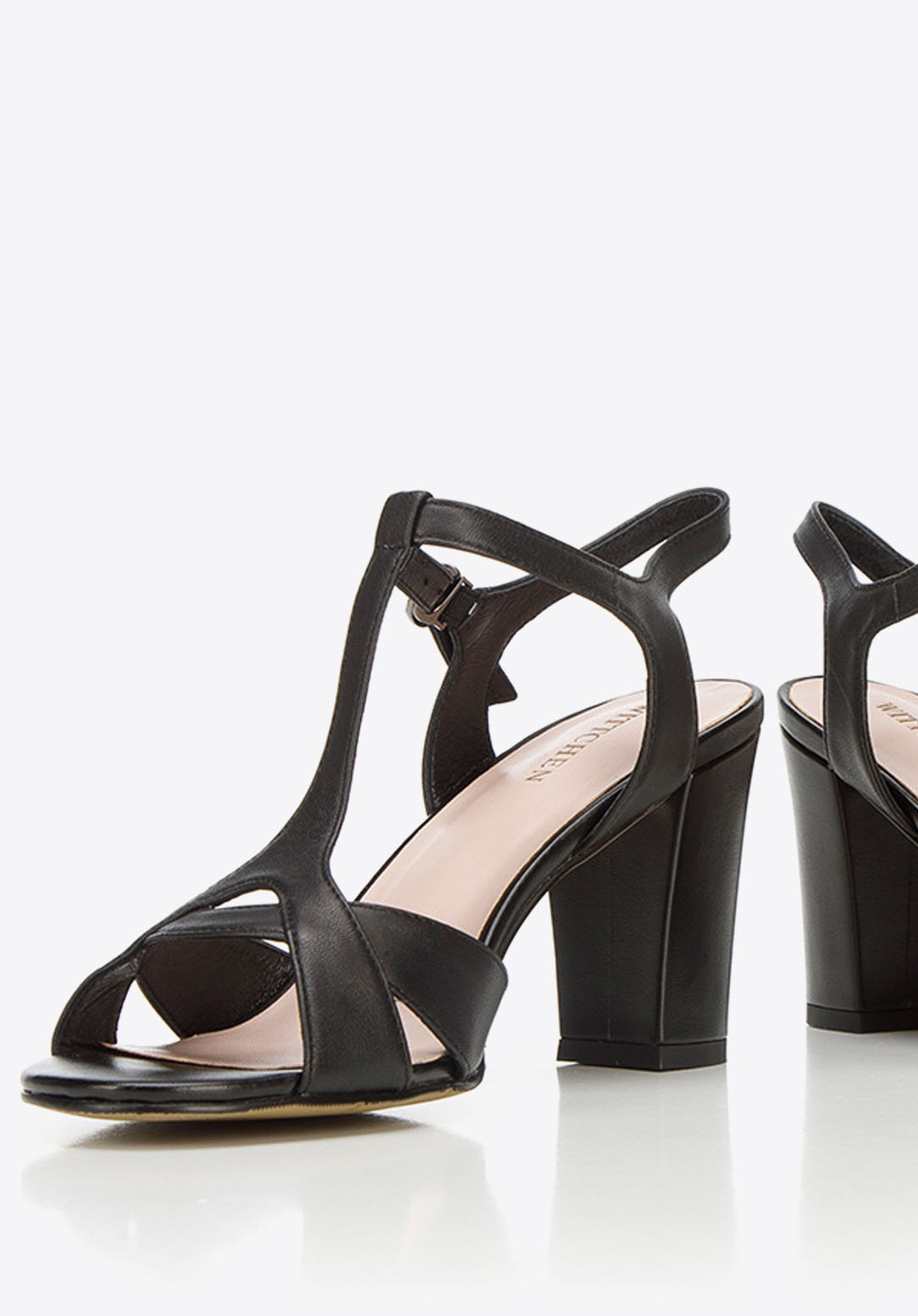 Damskie sandały ze skóry na słupku