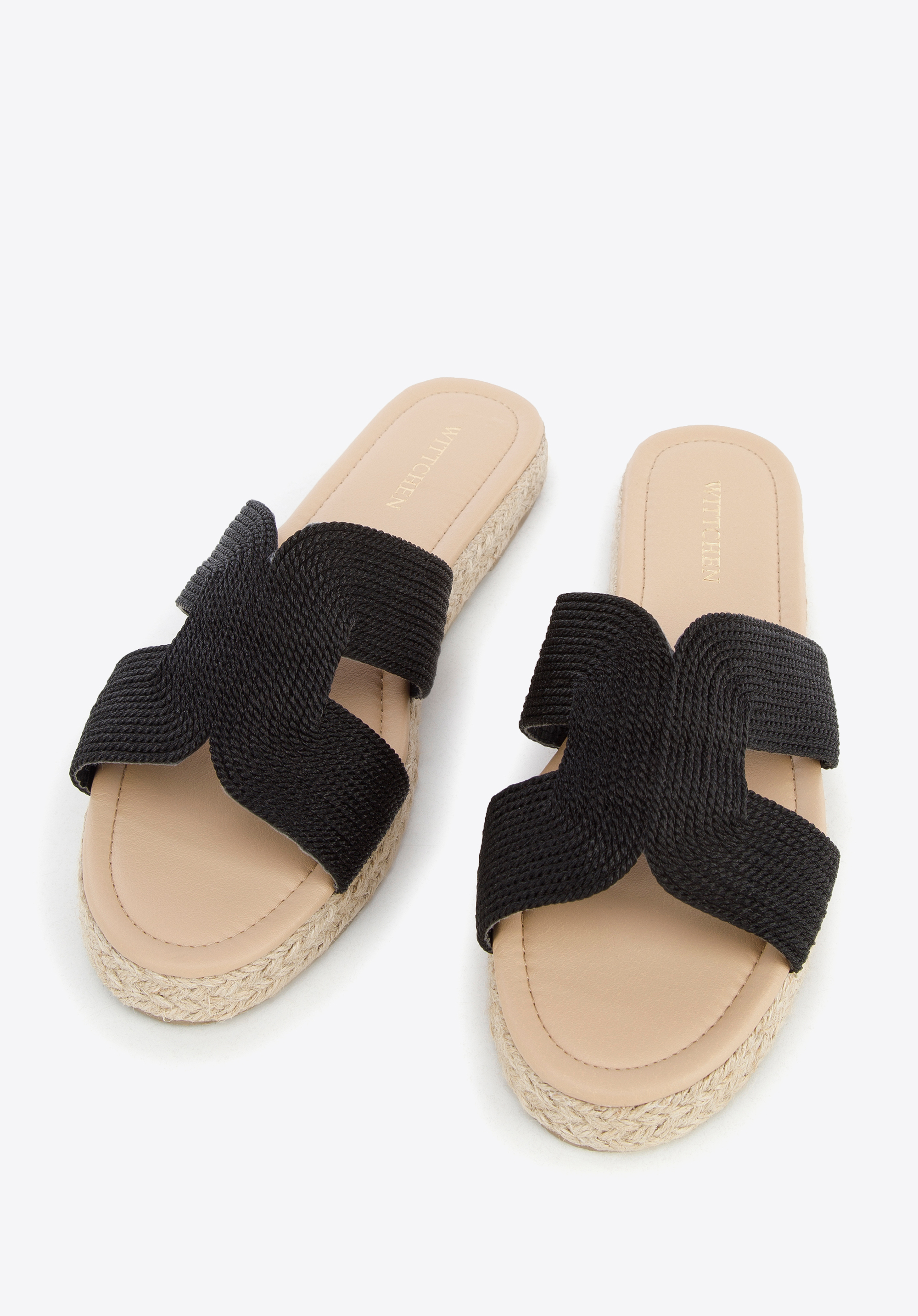 Damskie klapki na słomkowej podeszwie