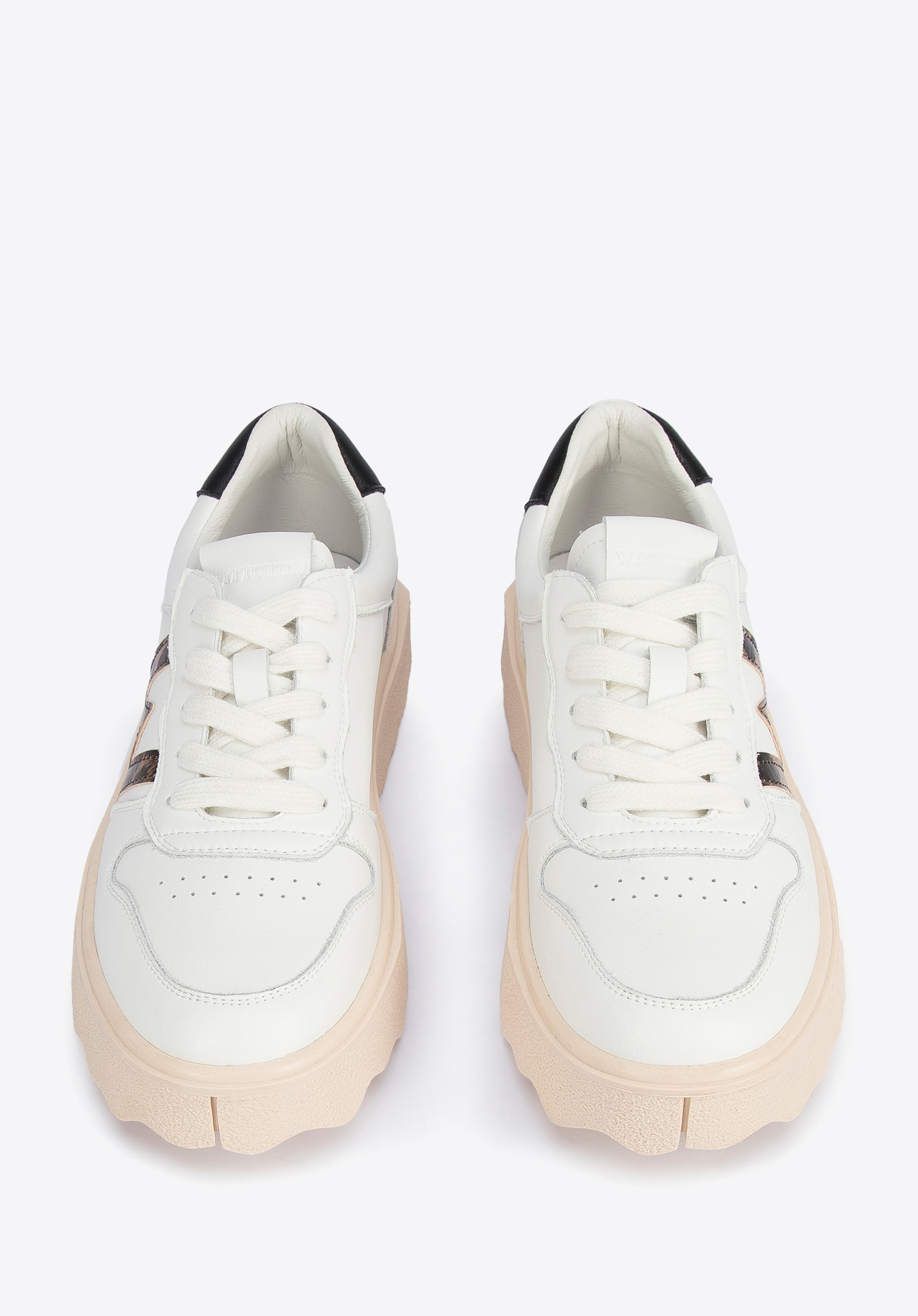 Damskie sneakersy skórzane z literą „W”