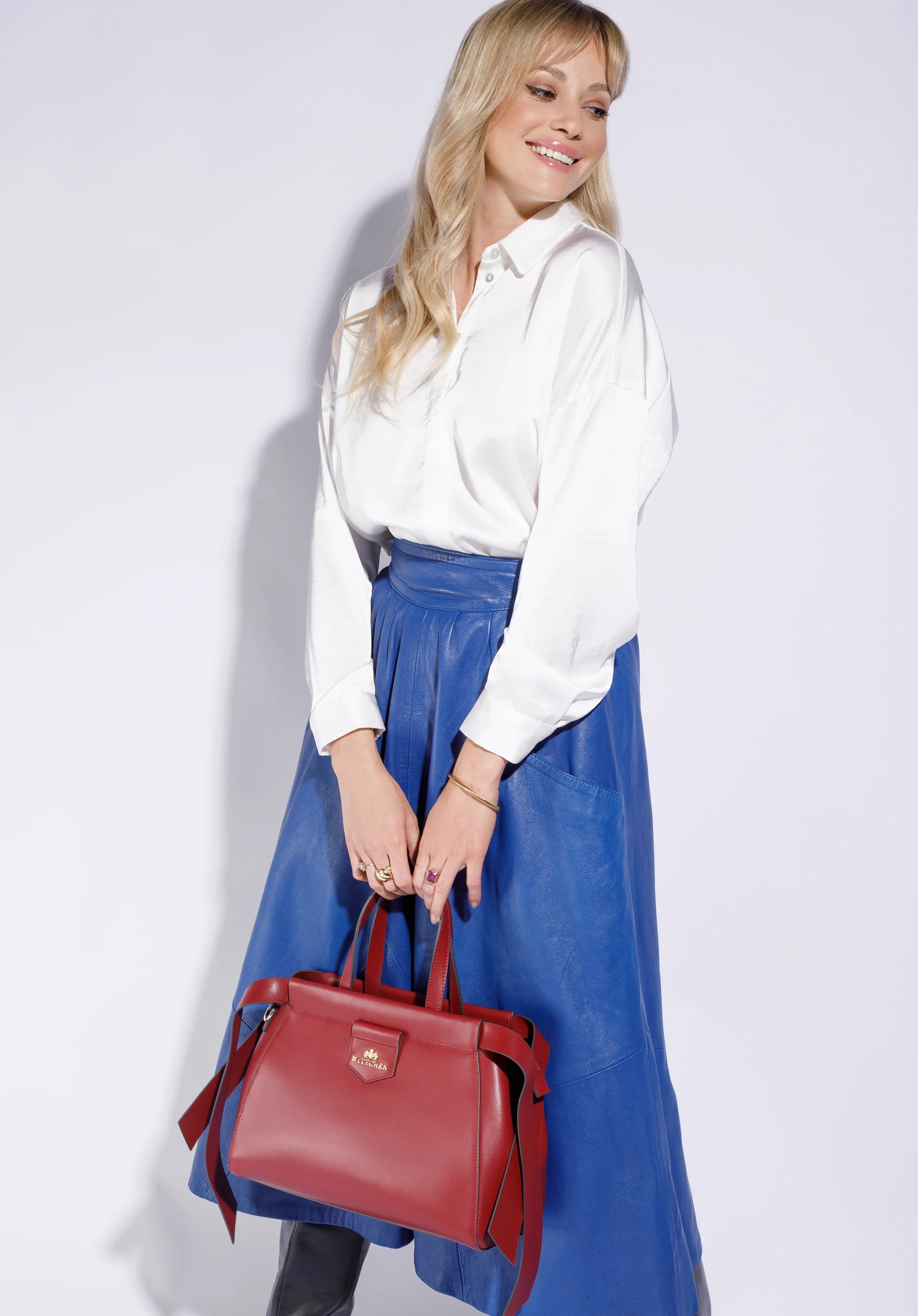 Torebka kuferek skórzana z ozdobnymi paskami