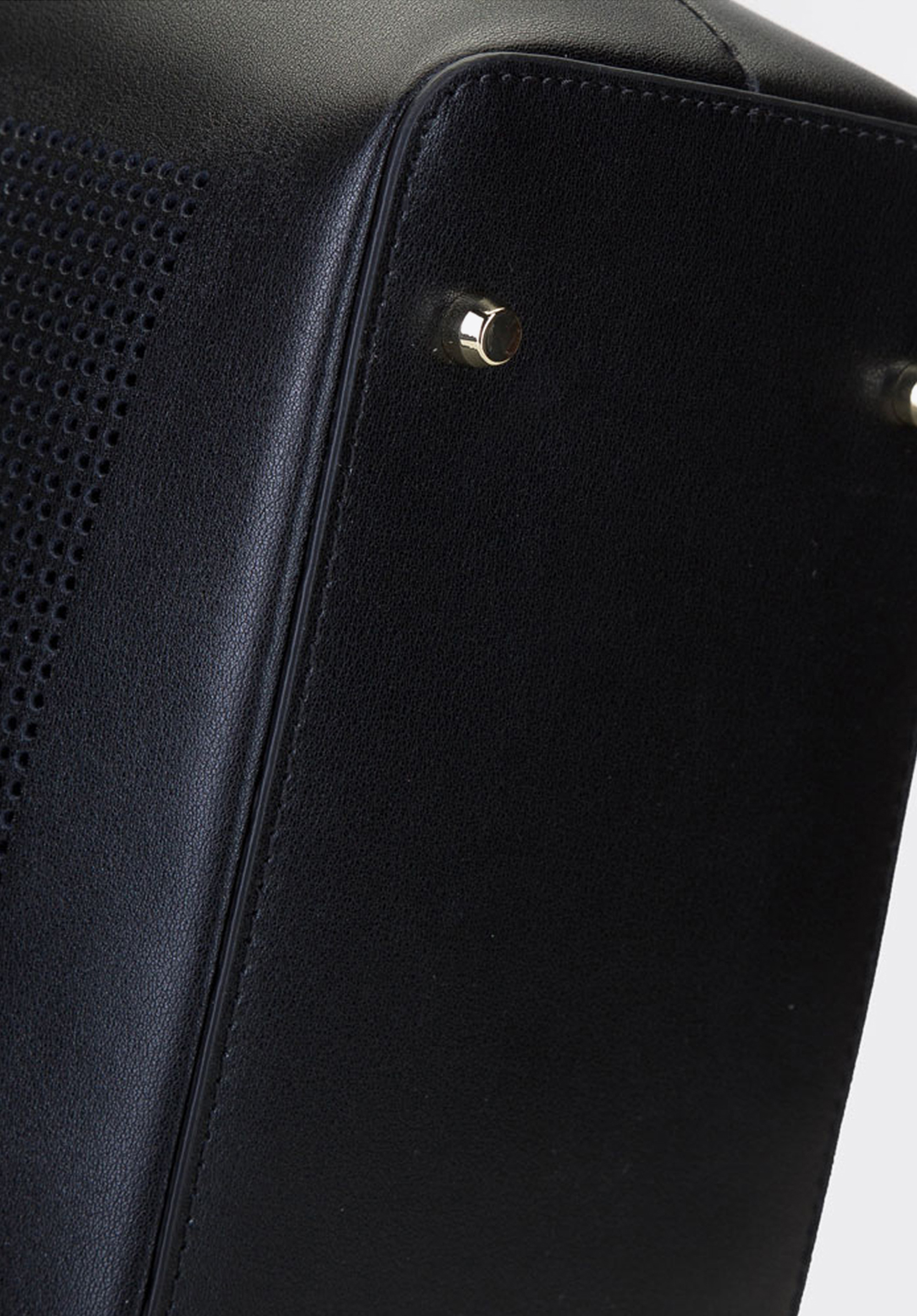 Torebka shopperka skórzana dziurkowana