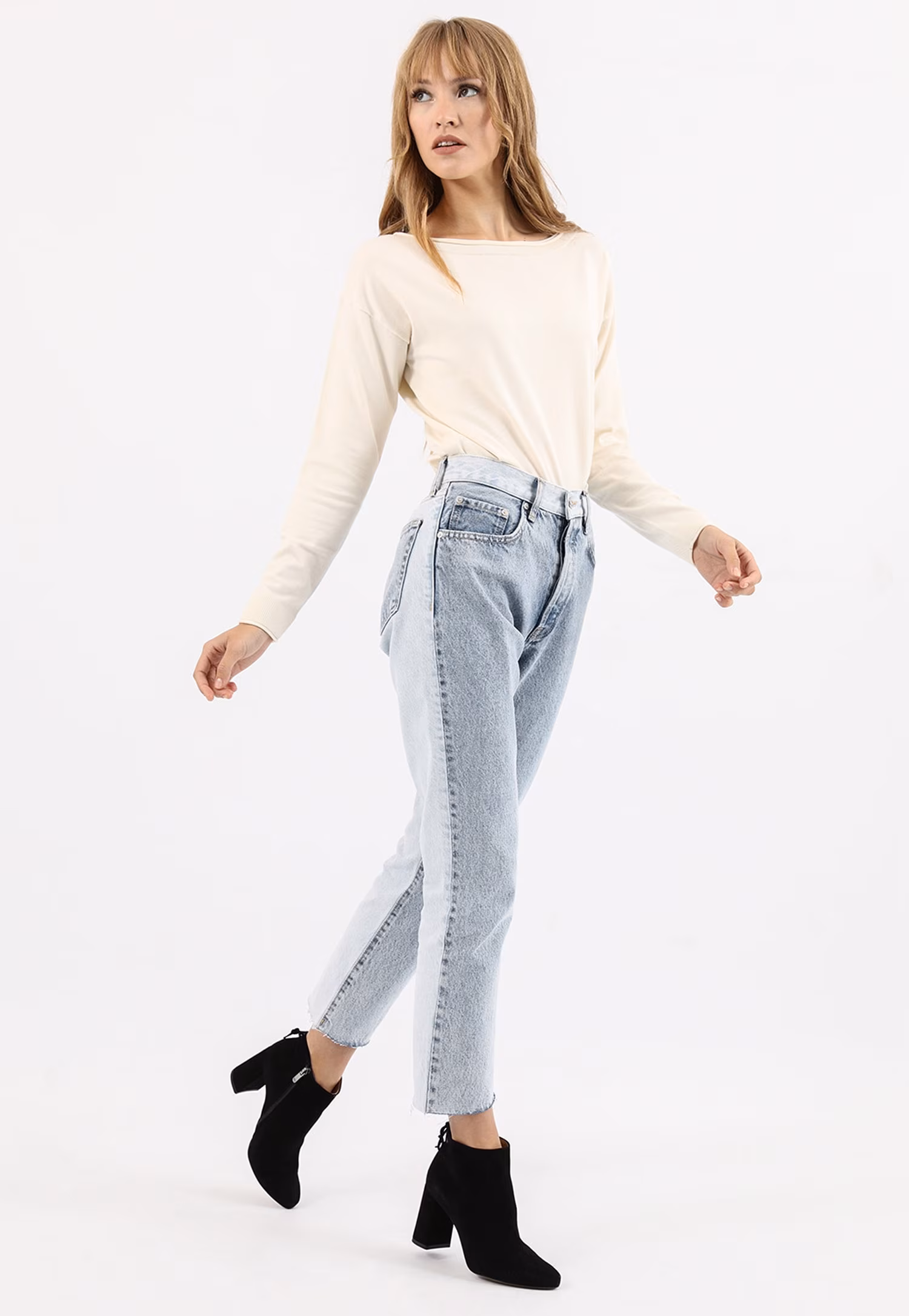 Jasnobrązowe welurowe botki damskie na słupku