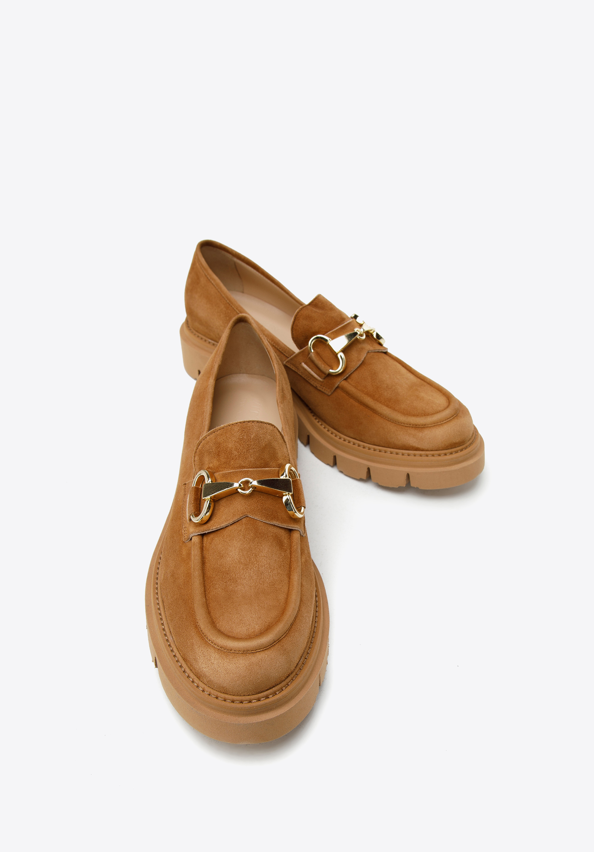 Damskie mokasyny zamszowe z klamerką na platformie