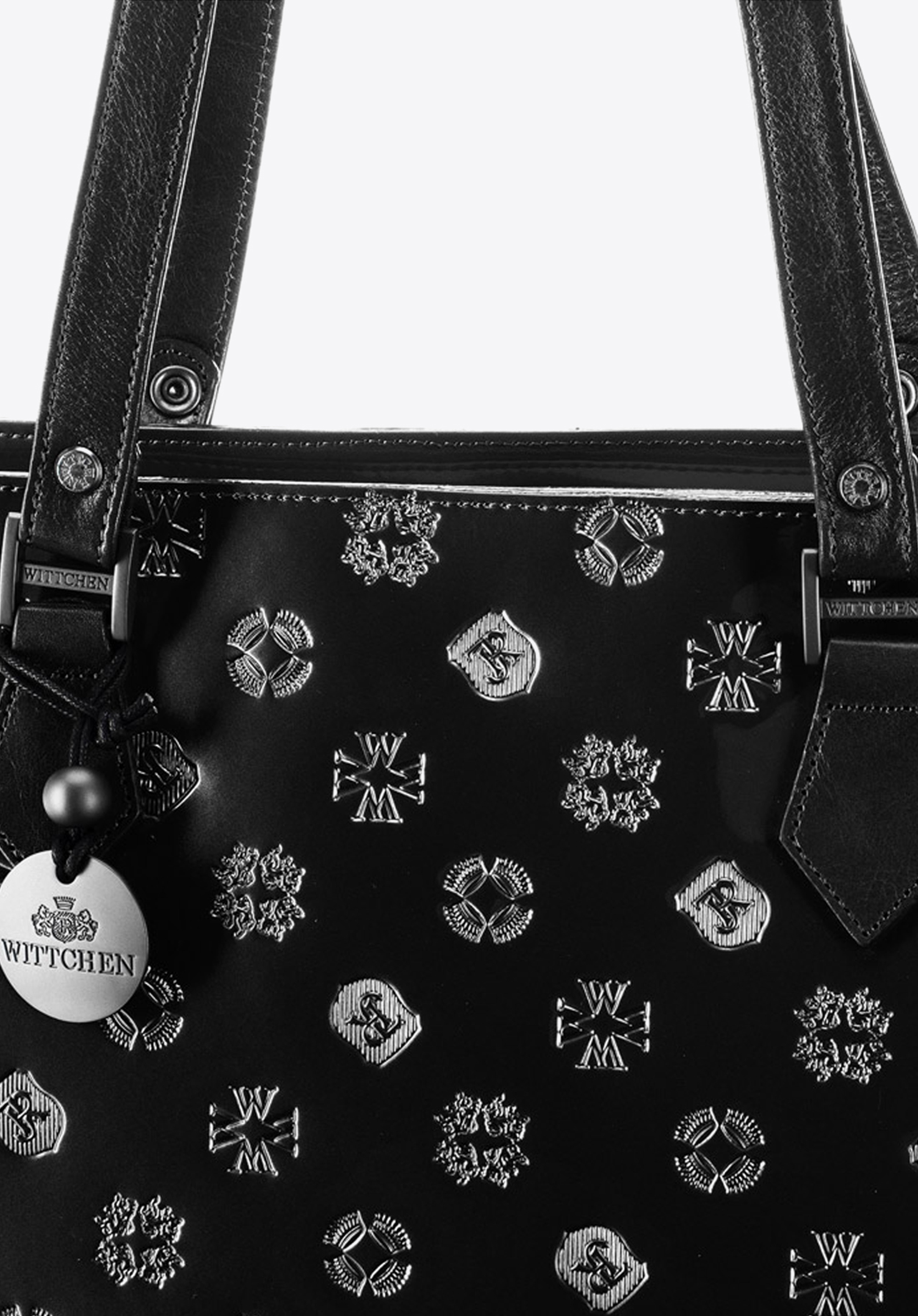 Torebka shopperka z błyszczącej skóry w monogram