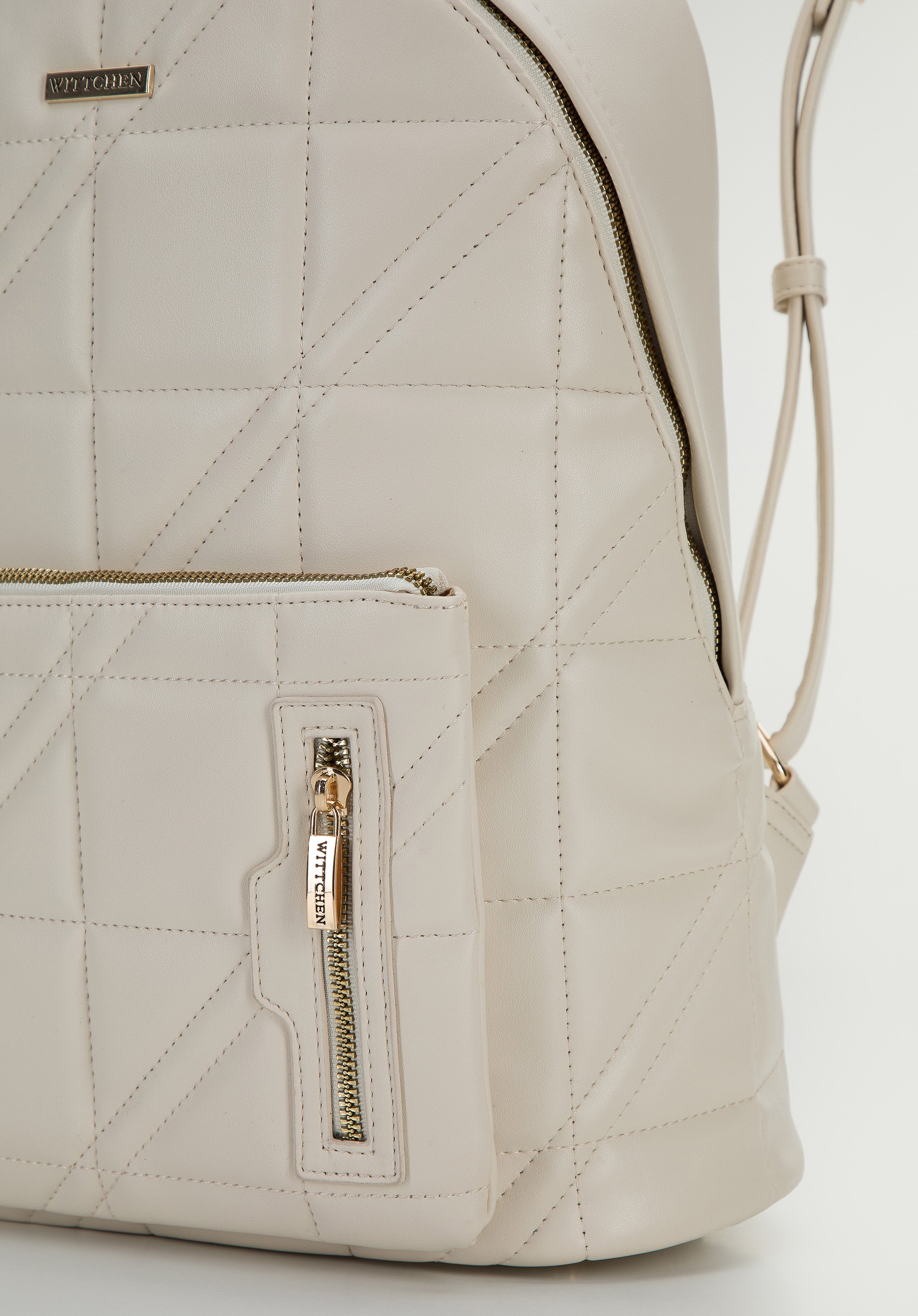 Damski plecak z pikowanej ekoskóry duży