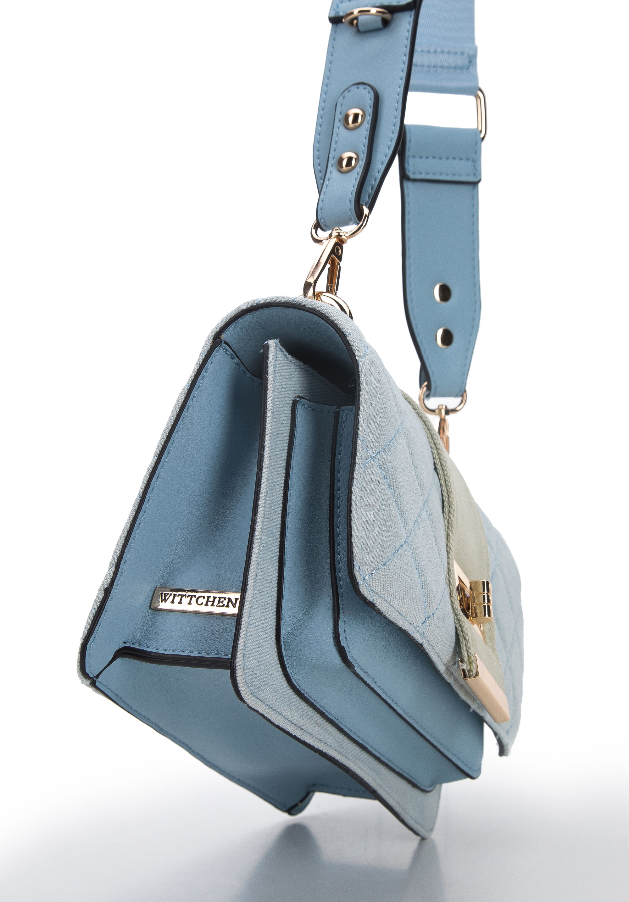 Damska listonoszka dżinsowa z pikowaną klapą i saszetką