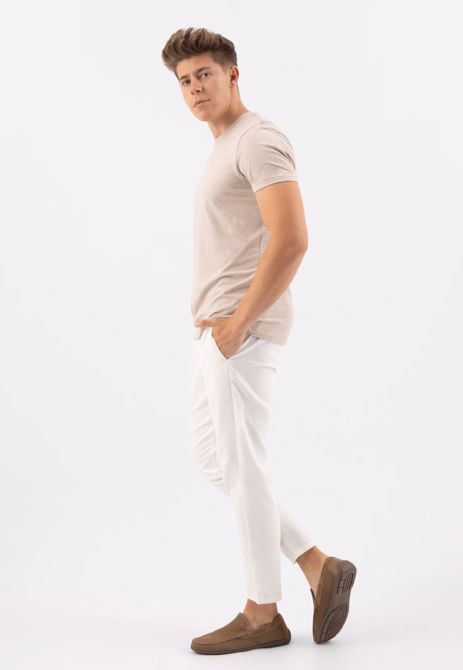 Brązowe ażurowe mokasyny męskie ze skóry licowej