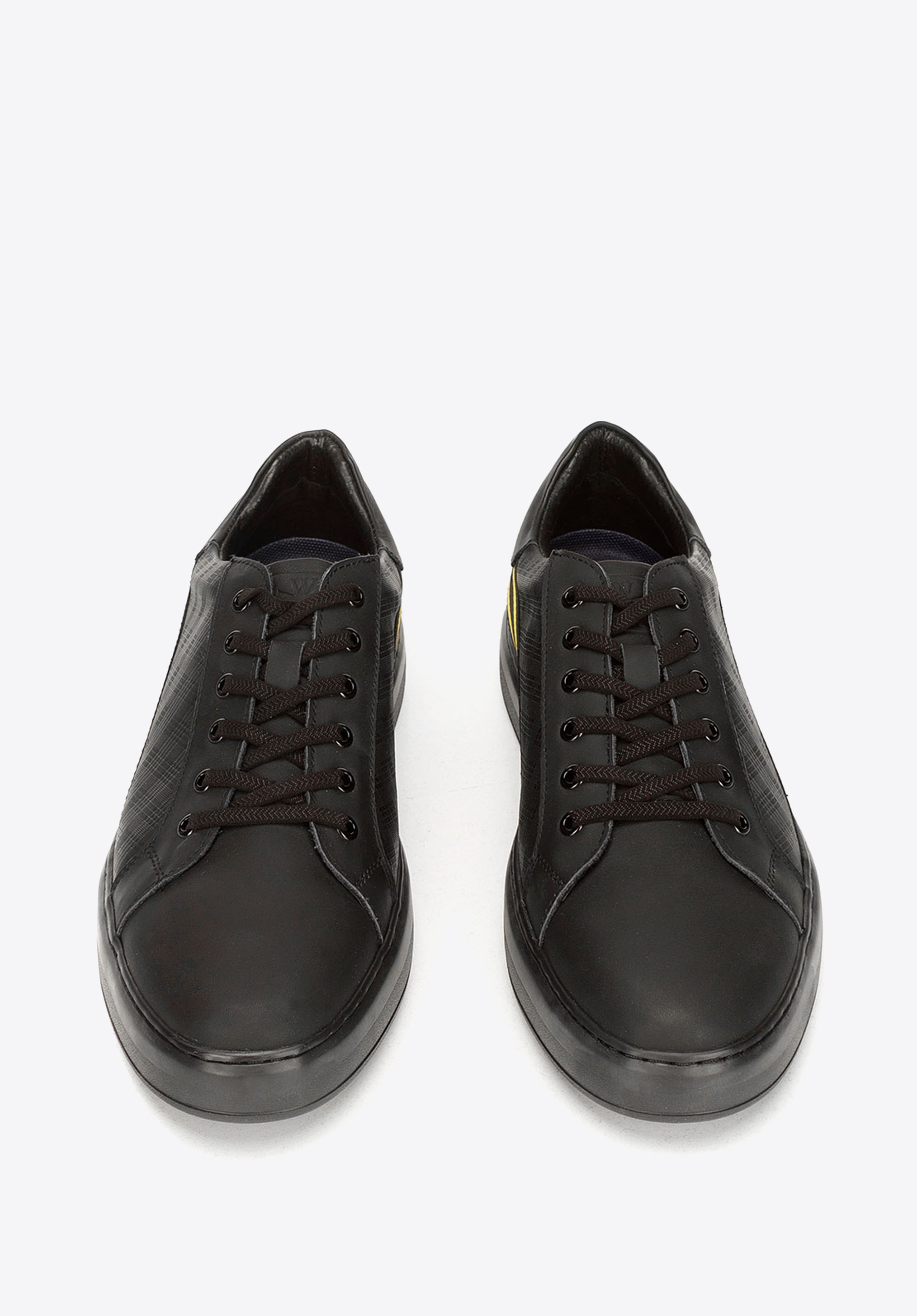 Męskie sneakersy ze skóry z kontrastowymi paskami