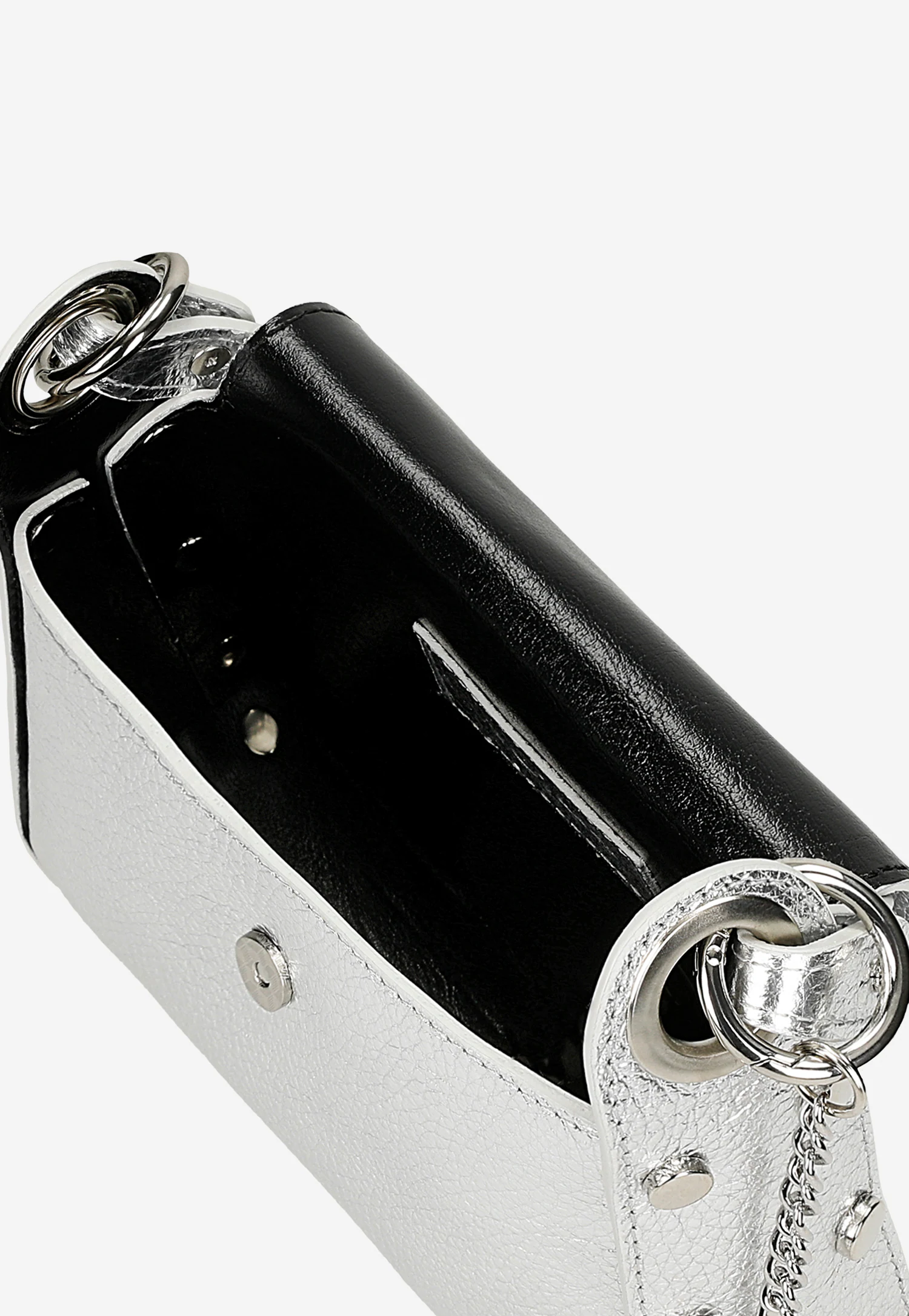 Srebrna wizytowa torebka damska z łańcuszkiem