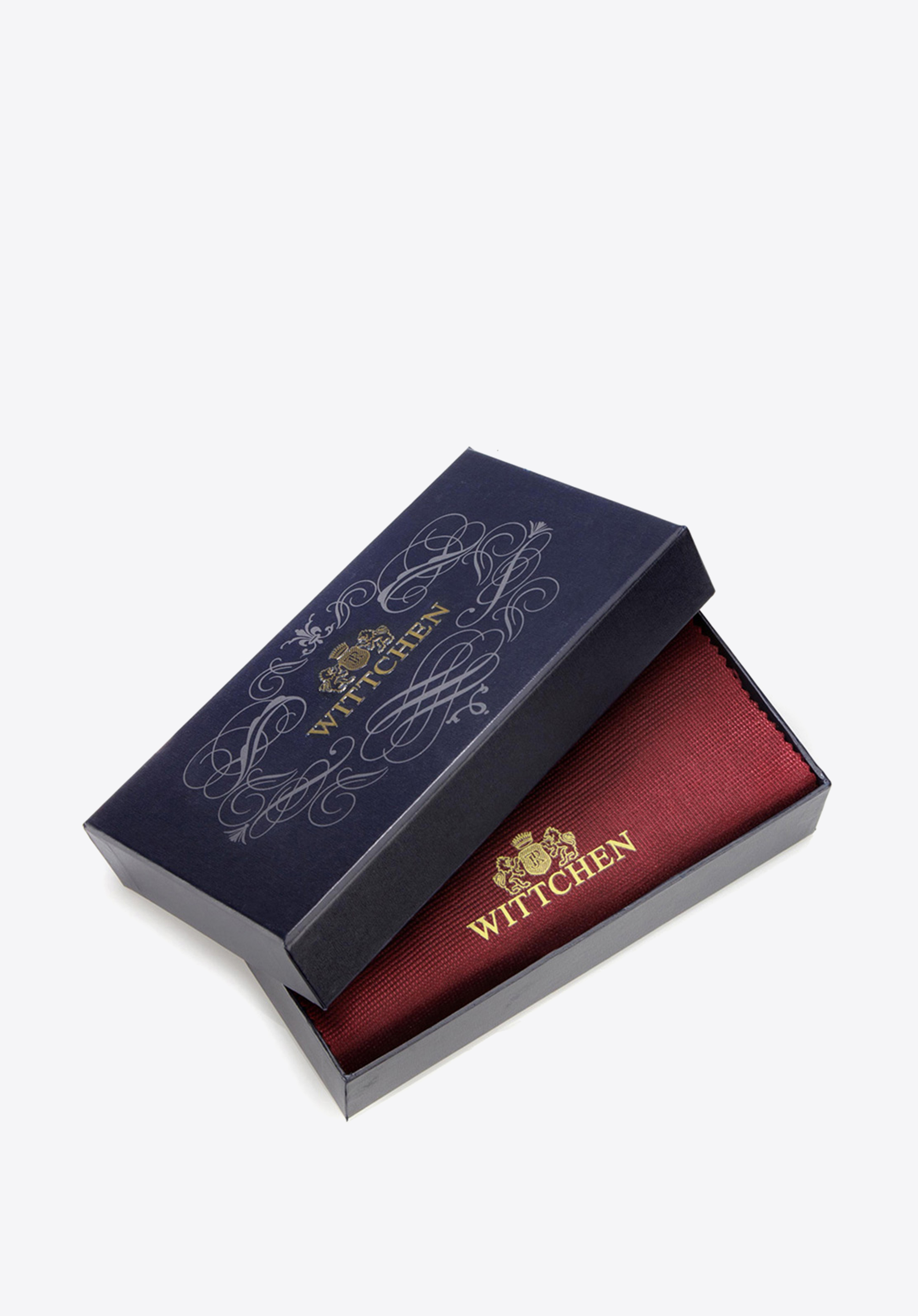 Damski portfel skórzany lakierowany z monogramem