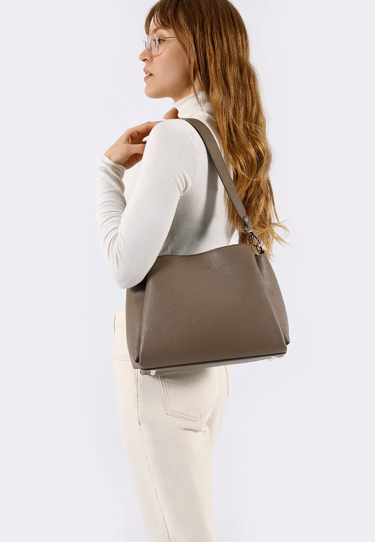 Skórzany jasnobrązowy kuferek damski