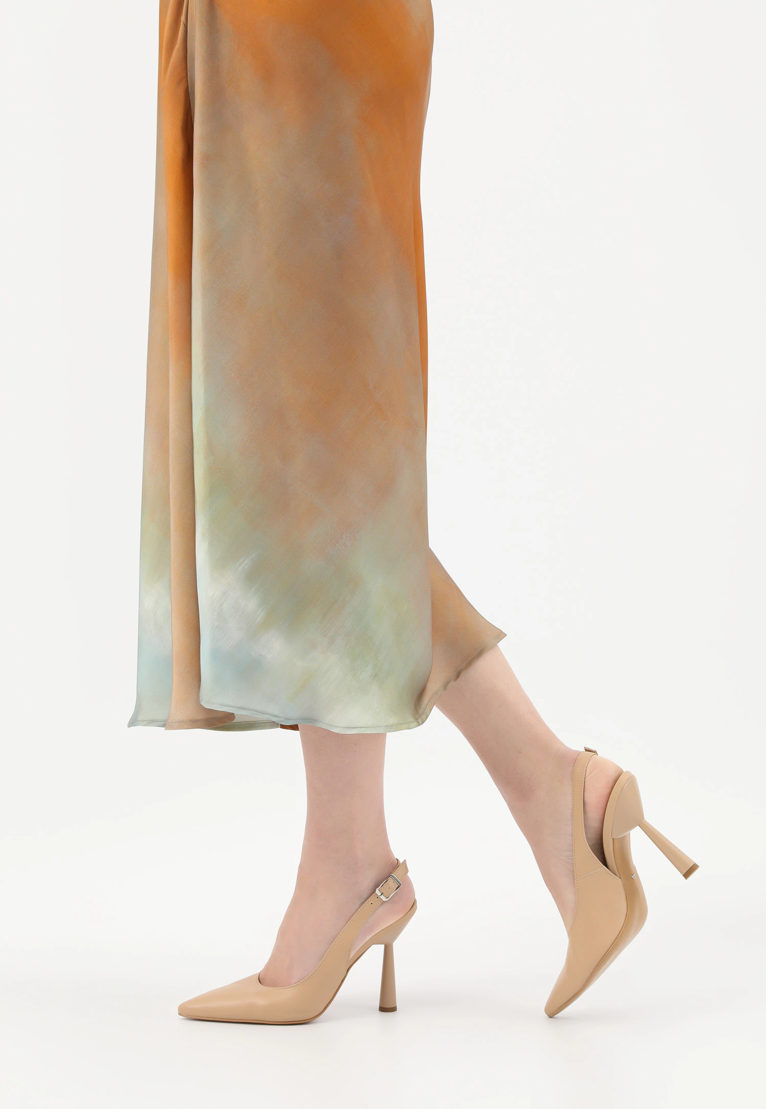 Różowe szpilki z noskiem w szpic