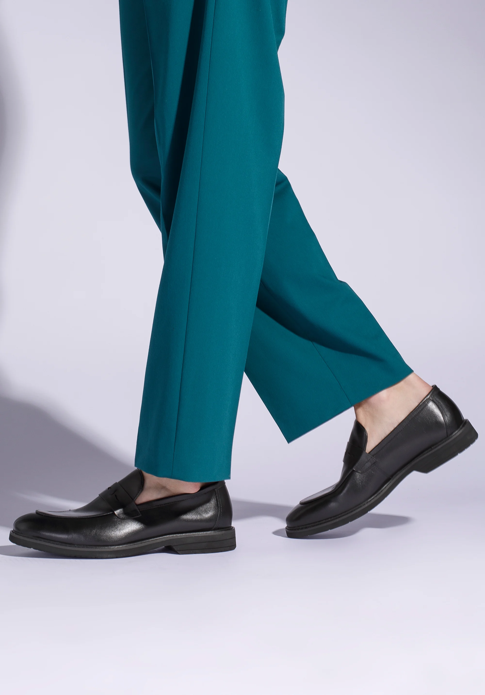 Męskie mokasyny pensówki skórzane z ozdobnym paskiem