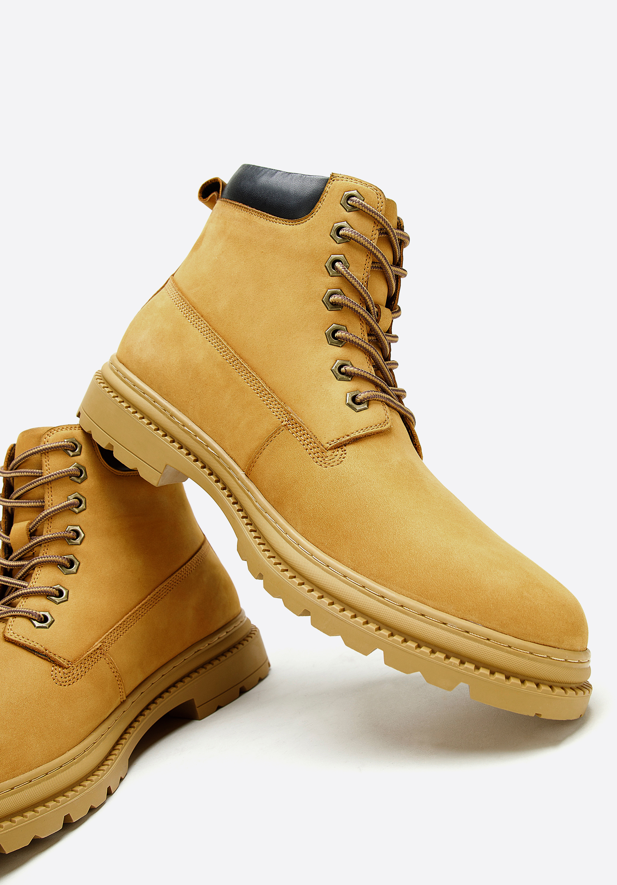 Męskie trapery nubukowe sznurowane