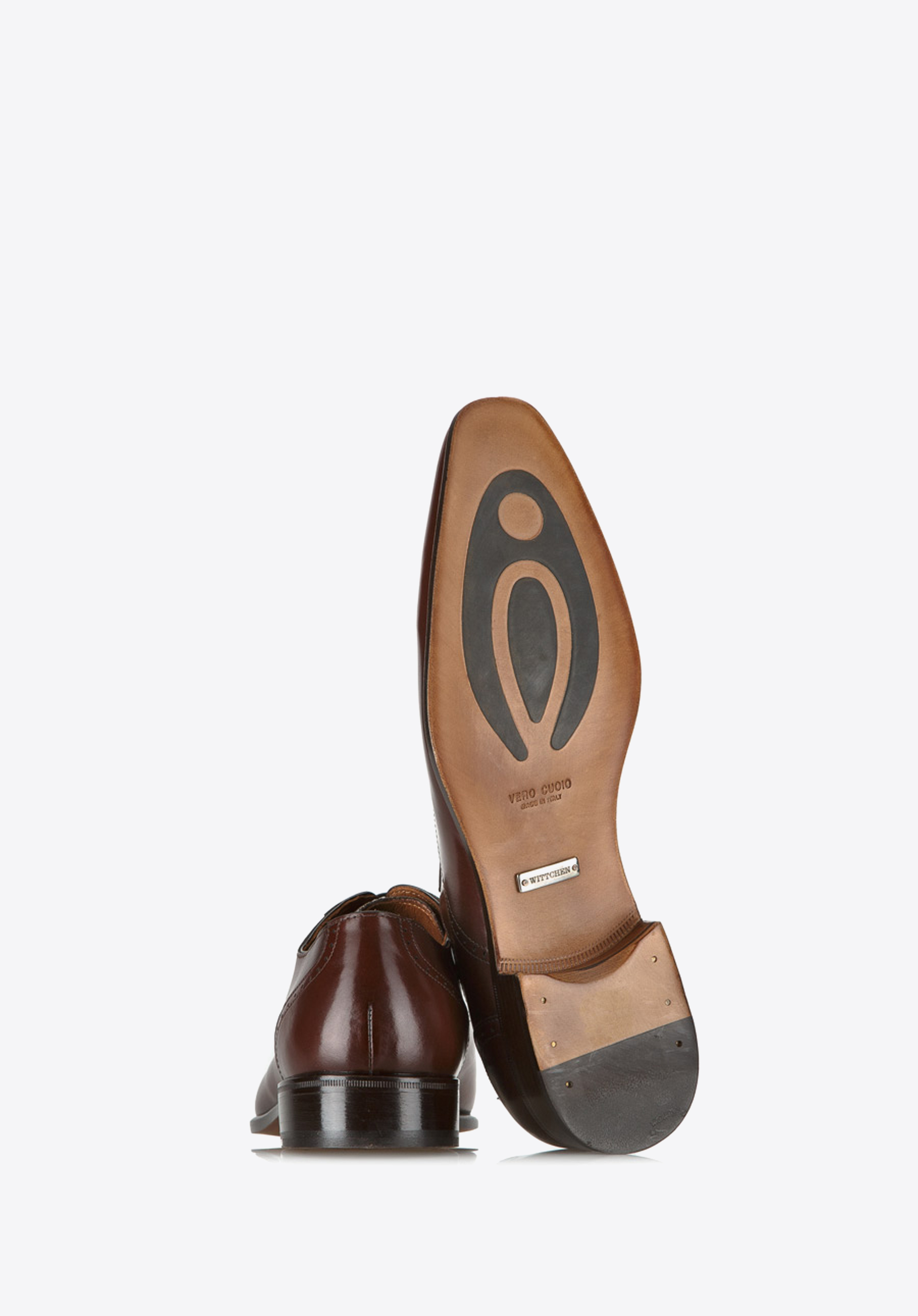 Męskie oksfordy skórzane z ozdobnym dziurkowaniem