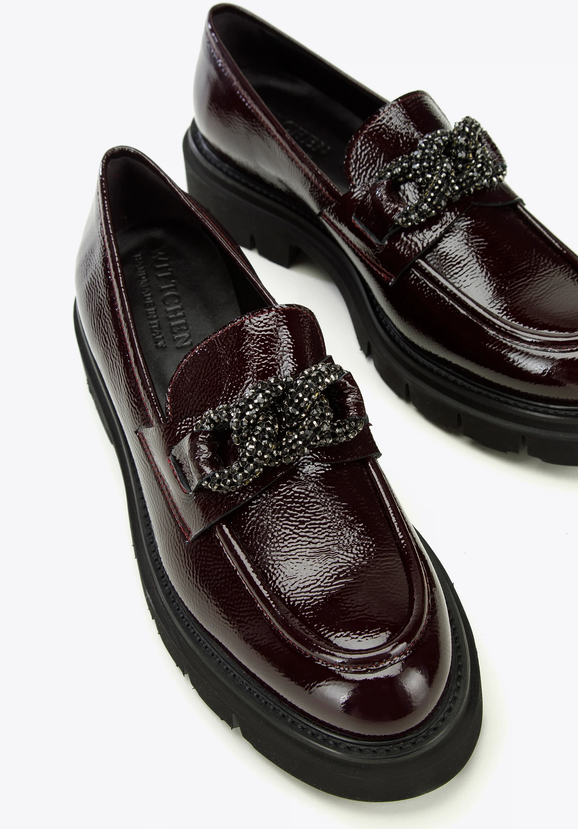 Damskie mokasyny skórzane z łańcuchem z kryształków